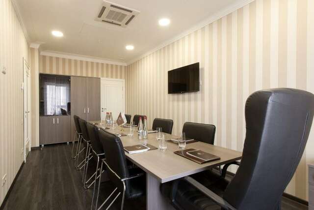 Гостиница Континенталь Белгород-99